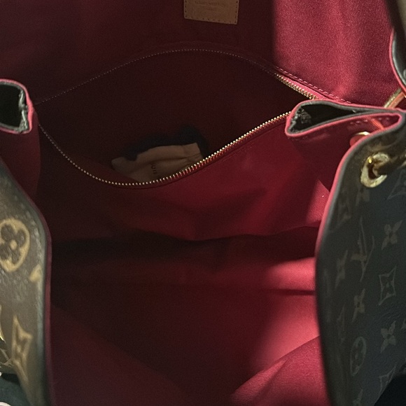 Louis Vuitton shoulder bag - Picture 12 of 12